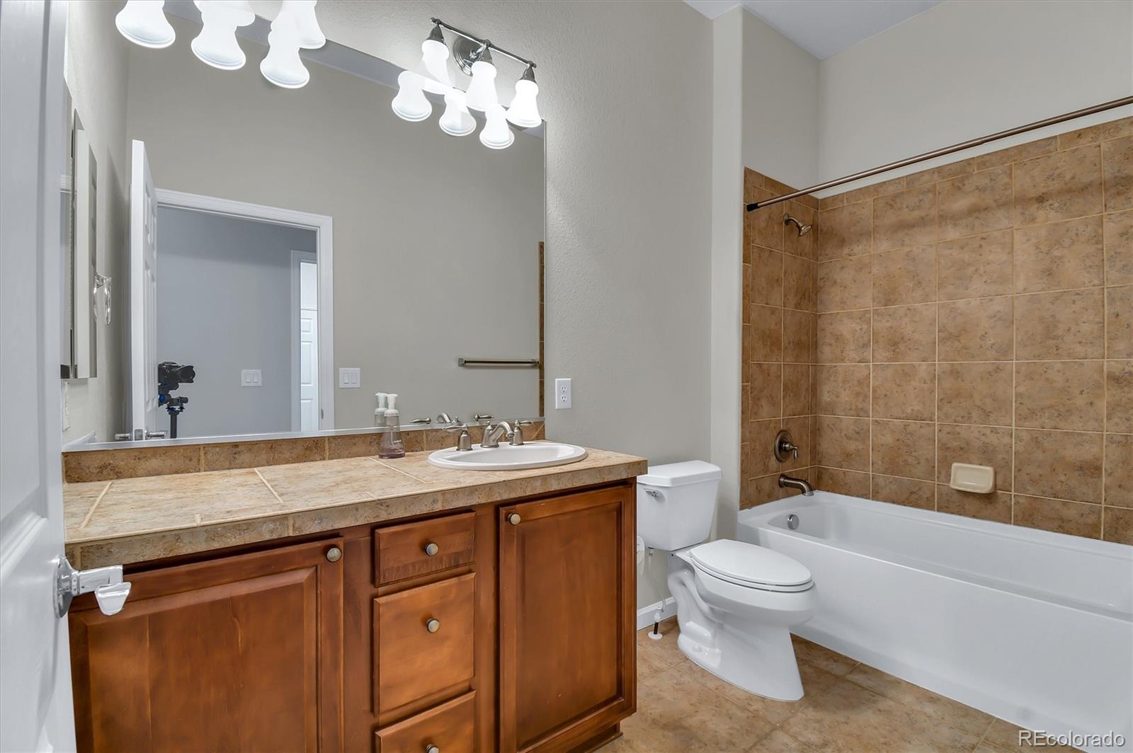 MLS Image #25 for 4000  centennial drive,broomfield, Colorado