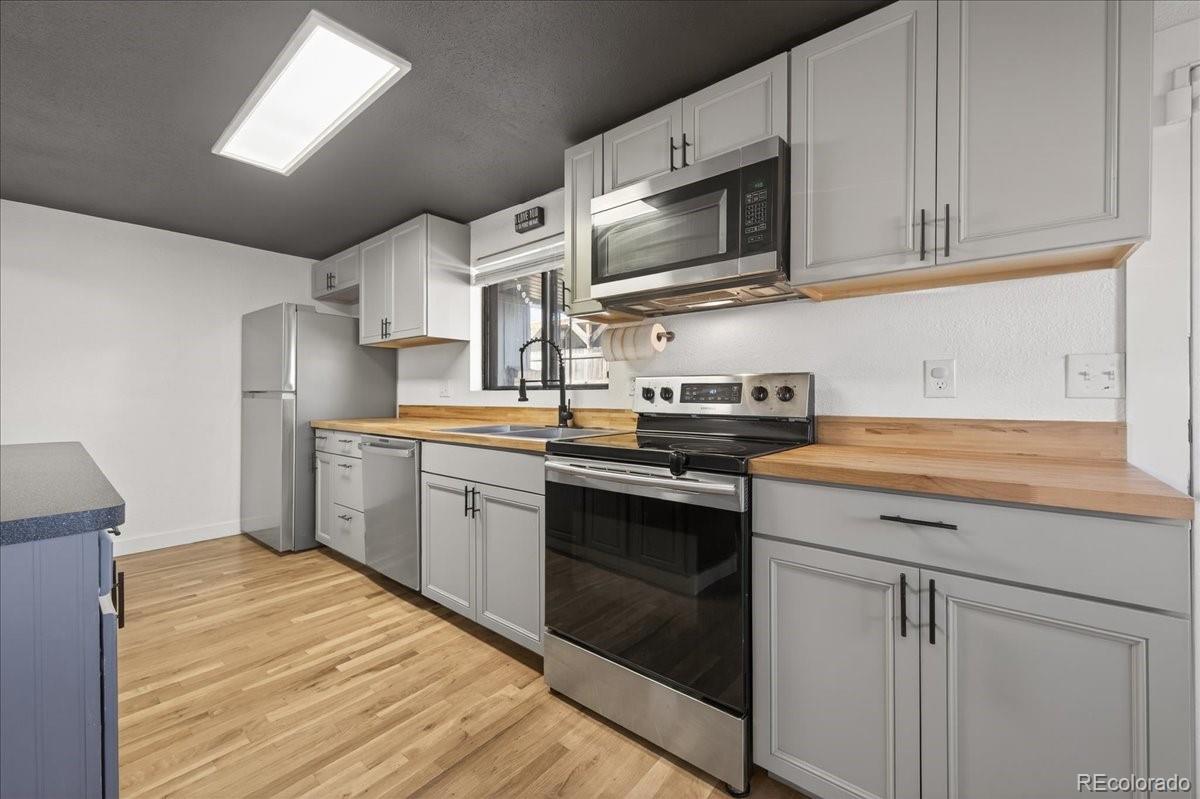MLS Image #8 for 4175 w custer place,denver, Colorado