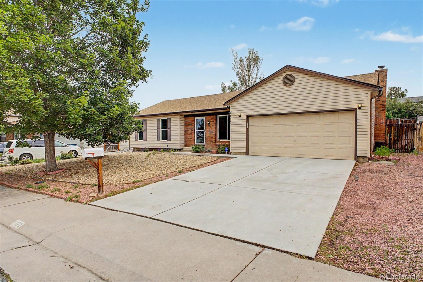 MLS Image #0 for 1123 s lewiston way,aurora, Colorado