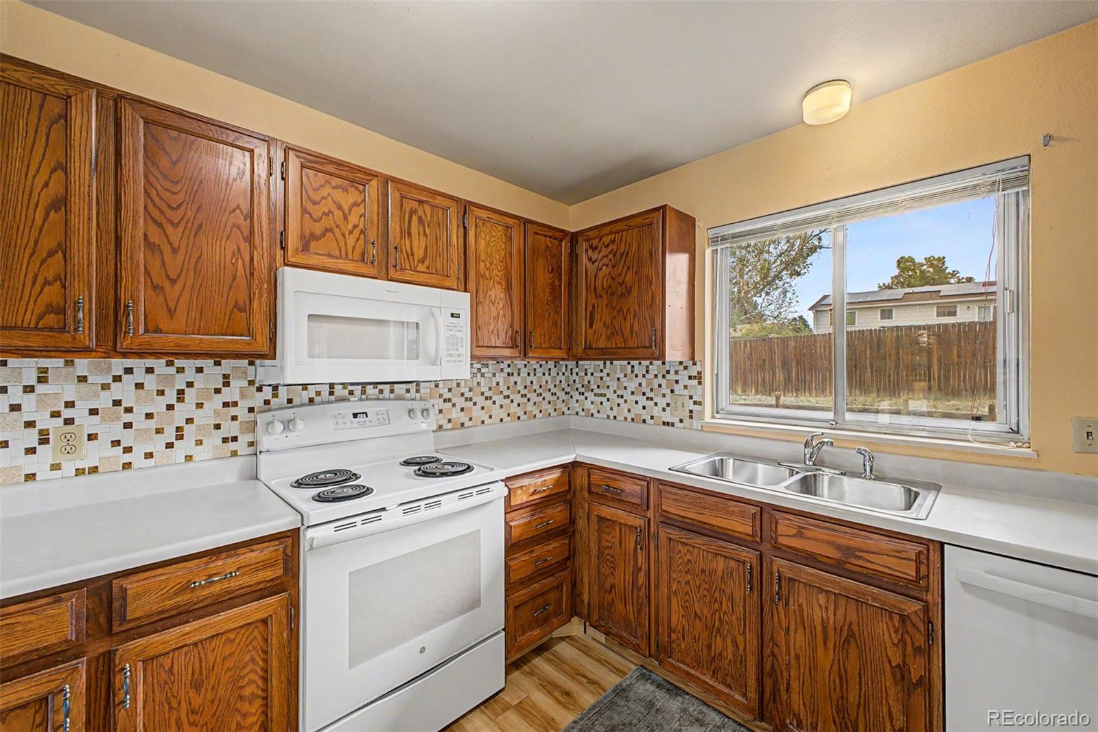 MLS Image #5 for 1123 s lewiston way,aurora, Colorado