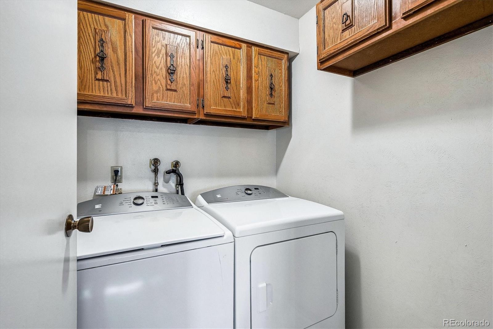 MLS Image #15 for 1050 s monaco parkway,denver, Colorado
