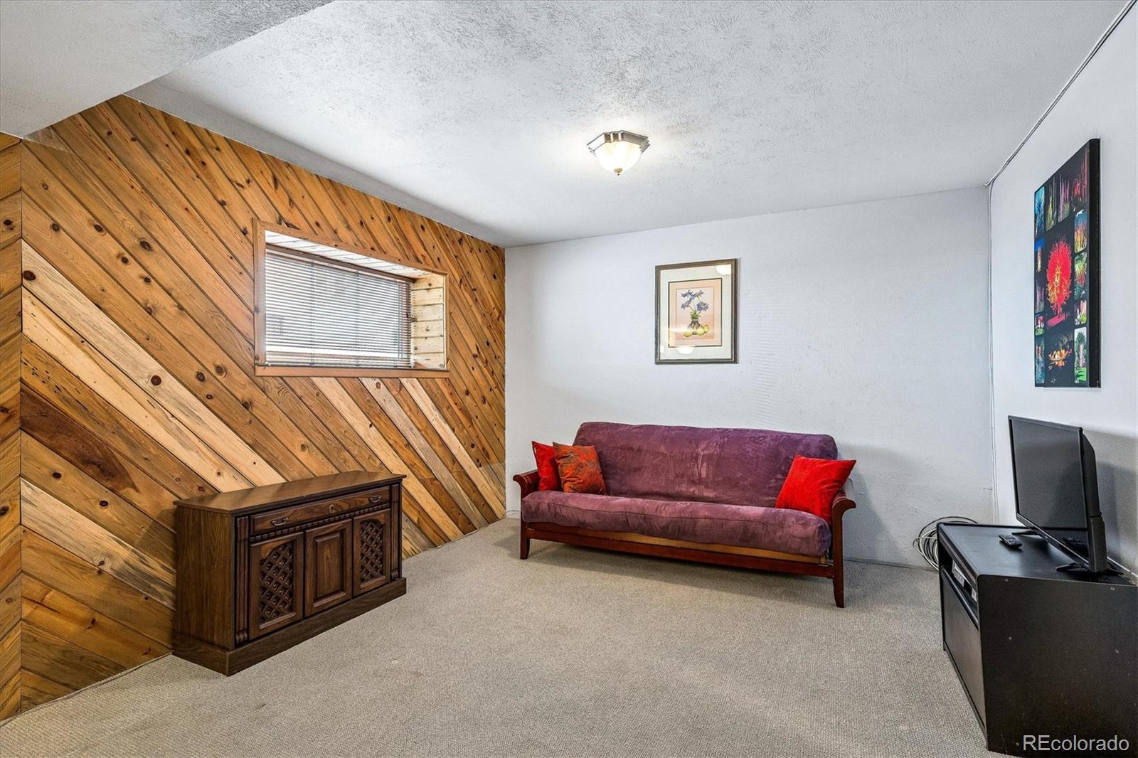 MLS Image #26 for 1050 s monaco parkway,denver, Colorado