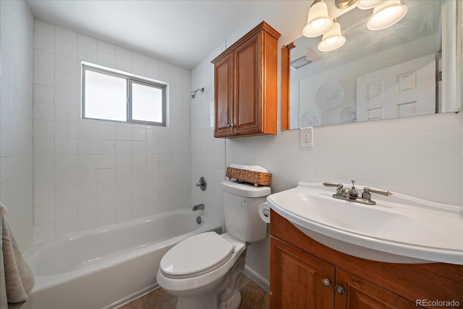 MLS Image #15 for 12303 e park lane drive,aurora, Colorado