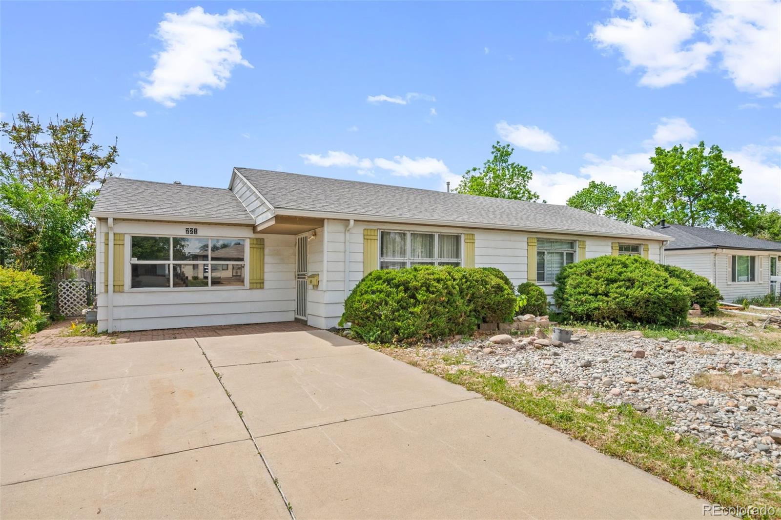 MLS Image #3 for 721  geneva street,aurora, Colorado