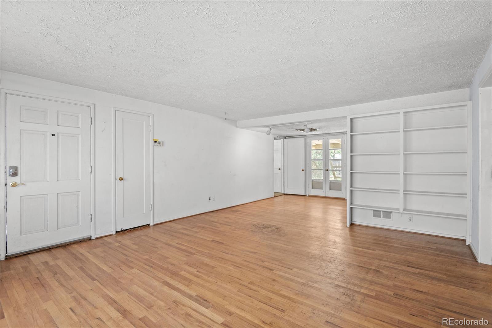 MLS Image #6 for 721  geneva street,aurora, Colorado