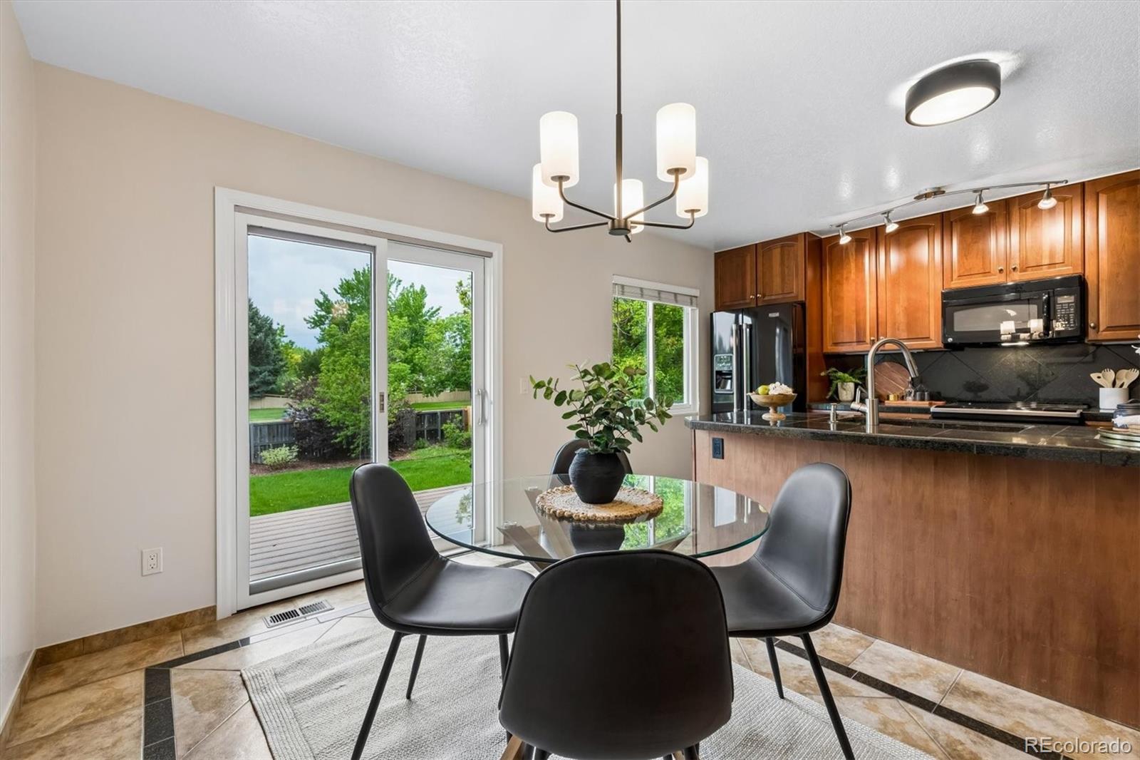 MLS Image #10 for 632 w chestnut court,louisville, Colorado