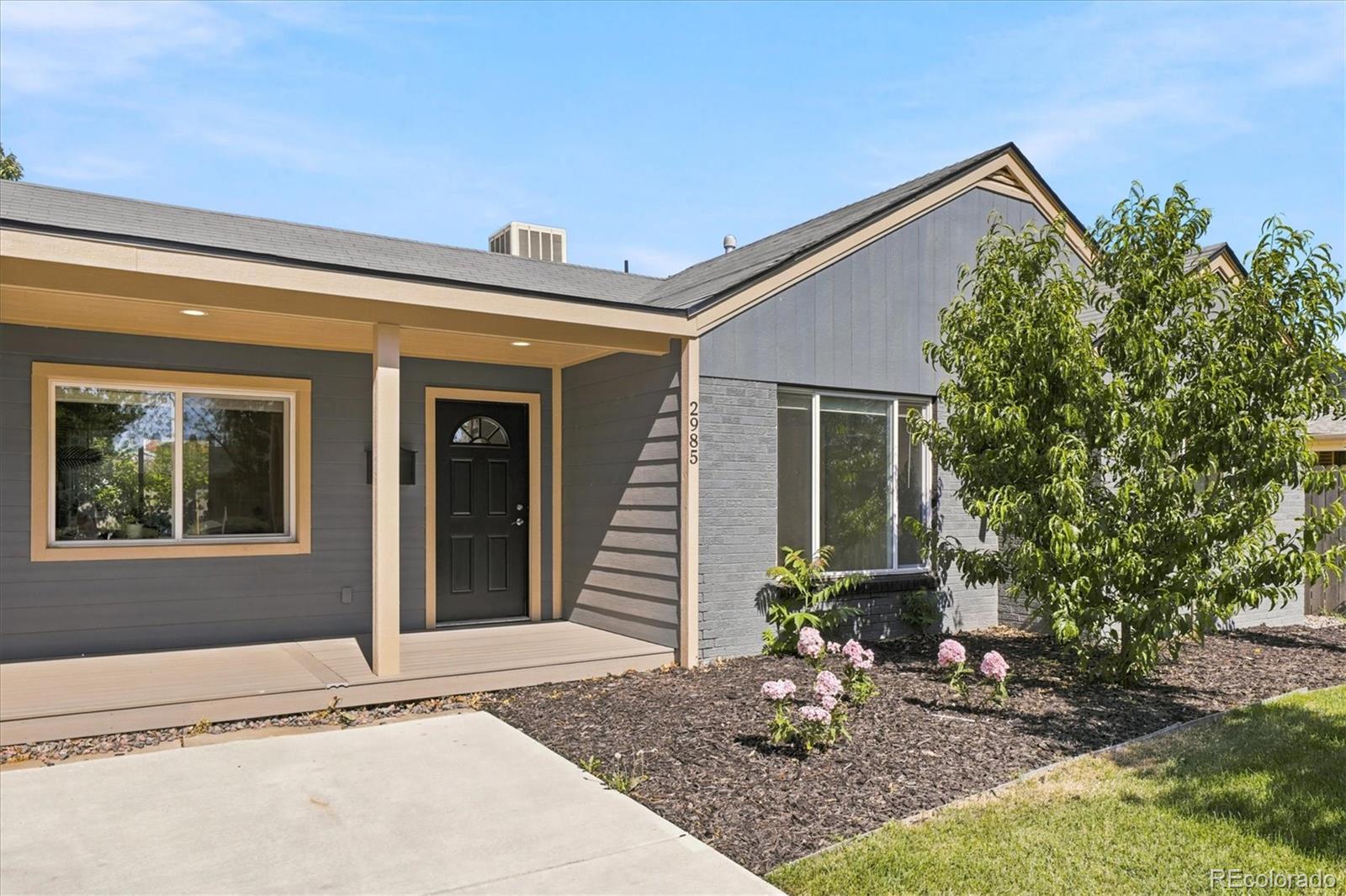MLS Image #3 for 2985  eudora street,denver, Colorado