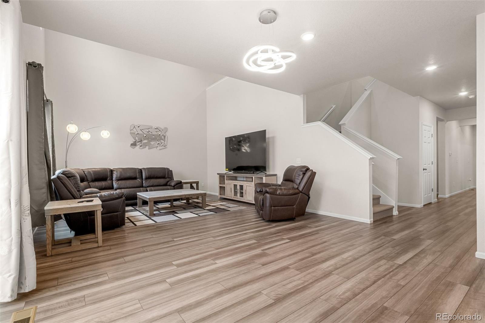 MLS Image #7 for 9196  rifle street,commerce city, Colorado