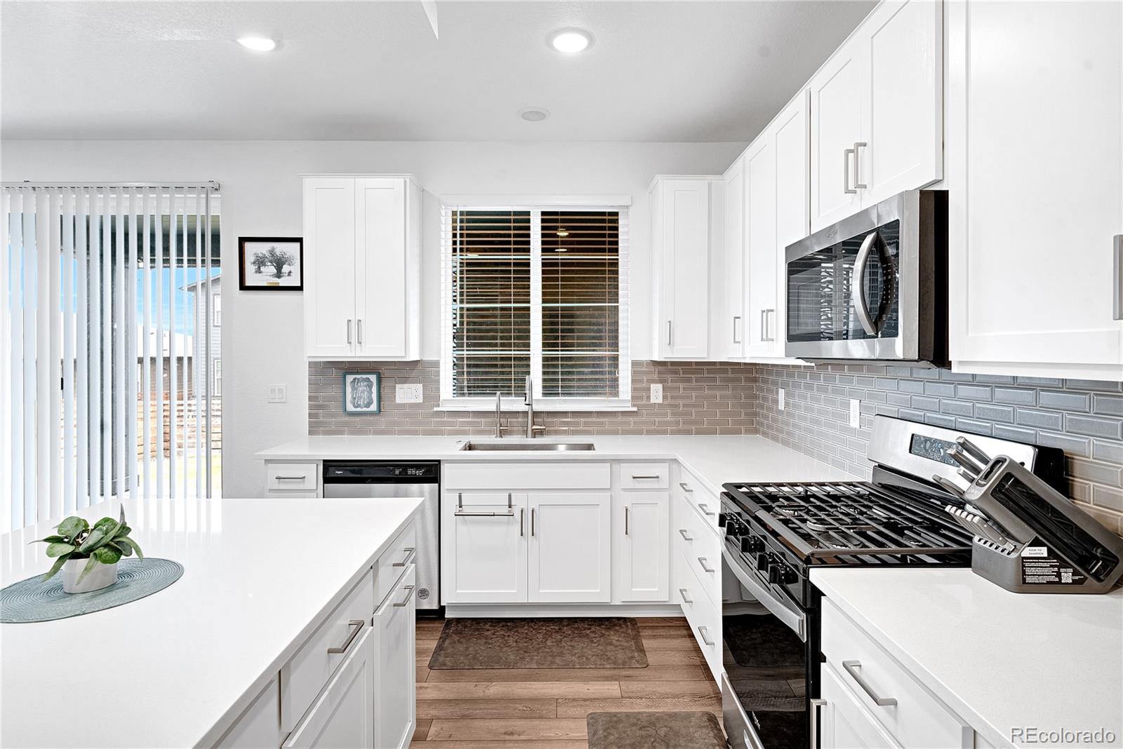 MLS Image #10 for 3977 n catawba way,aurora, Colorado