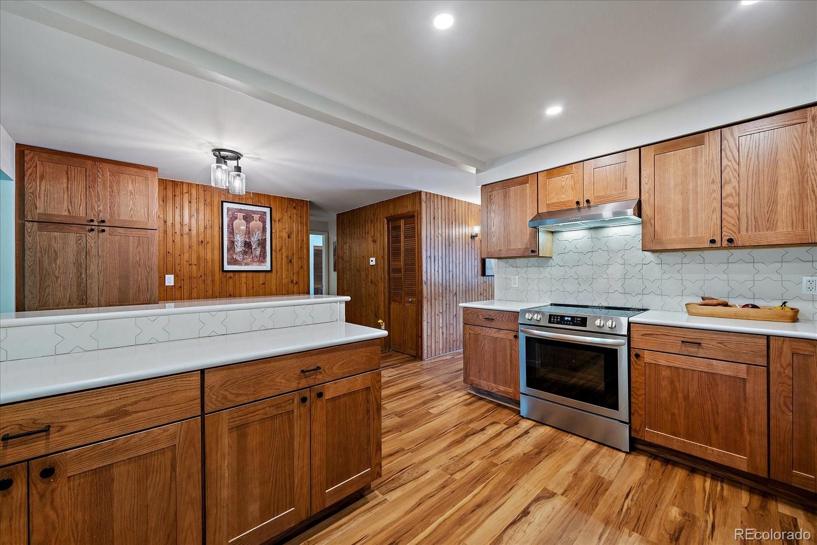 MLS Image #10 for 4981 w tufts avenue,denver, Colorado