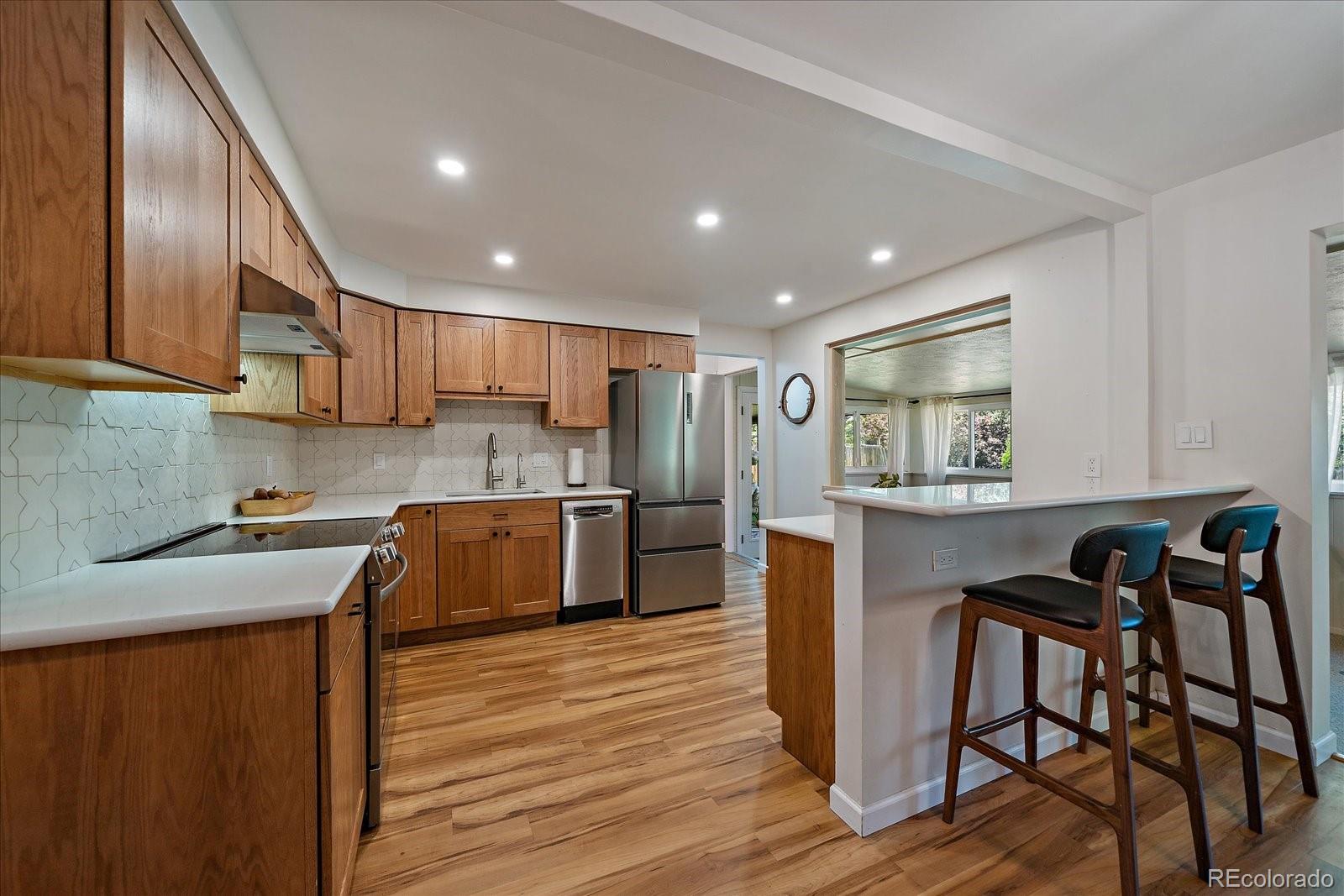 MLS Image #7 for 4981 w tufts avenue,denver, Colorado