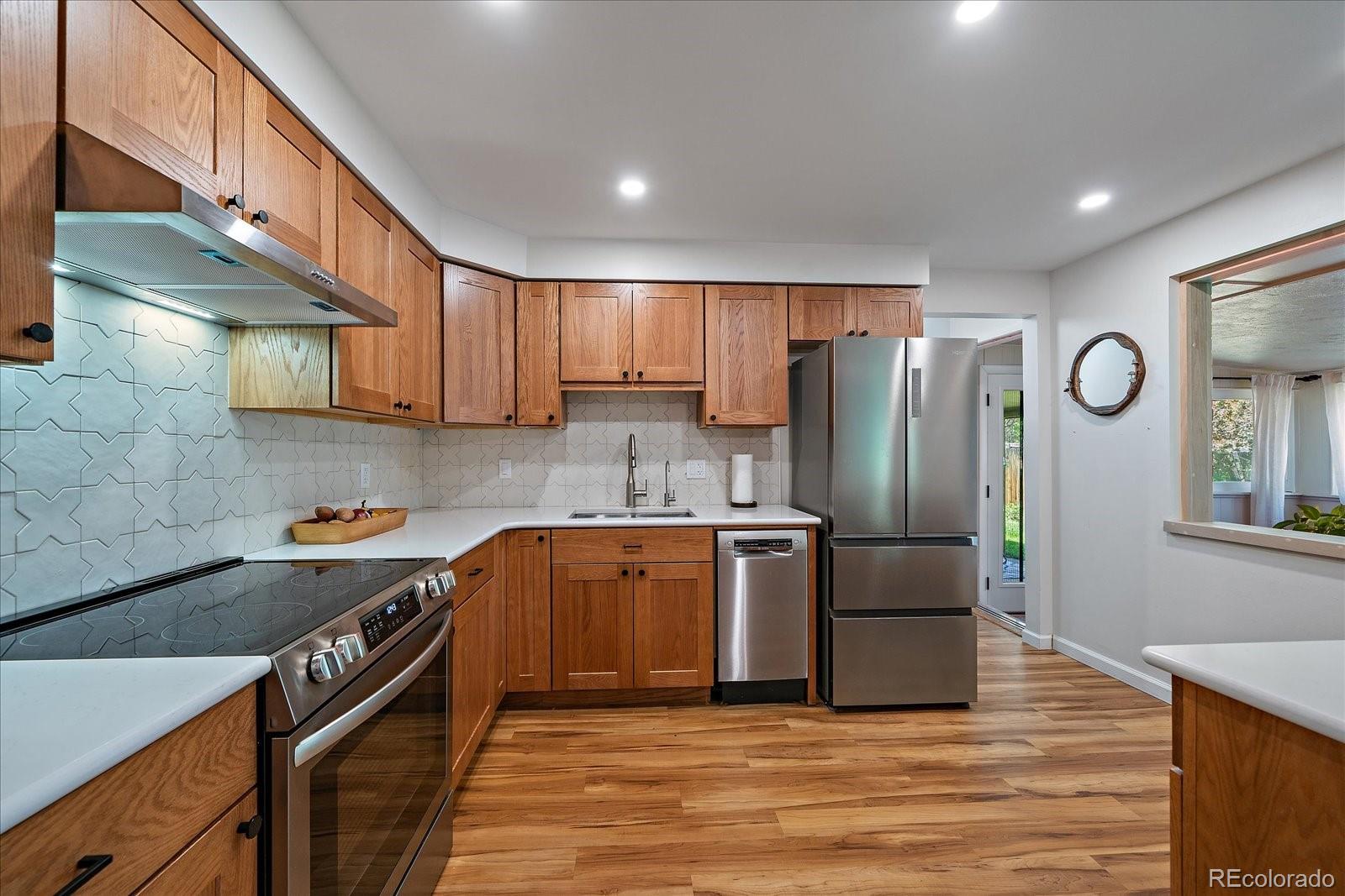 MLS Image #9 for 4981 w tufts avenue,denver, Colorado