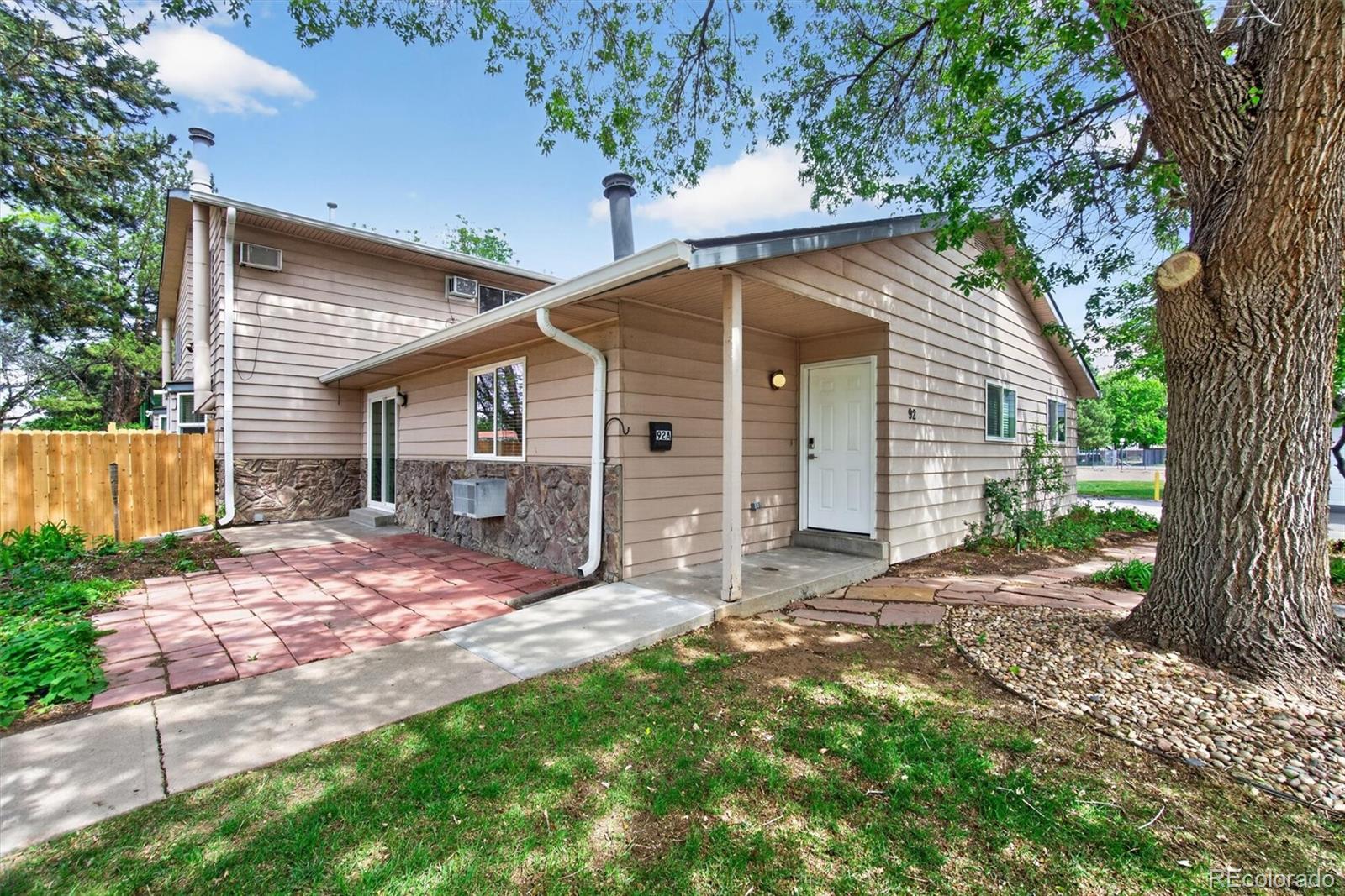 MLS Image #4 for 92  newark street a,aurora, Colorado