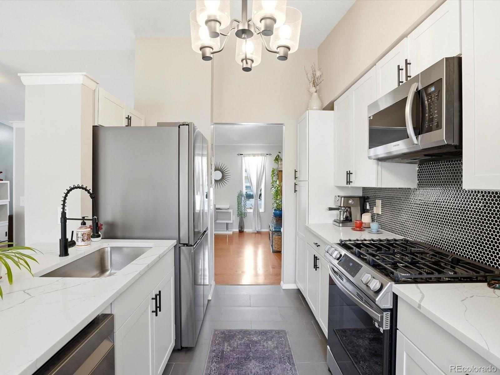 MLS Image #18 for 11972 e louisiana avenue,aurora, Colorado
