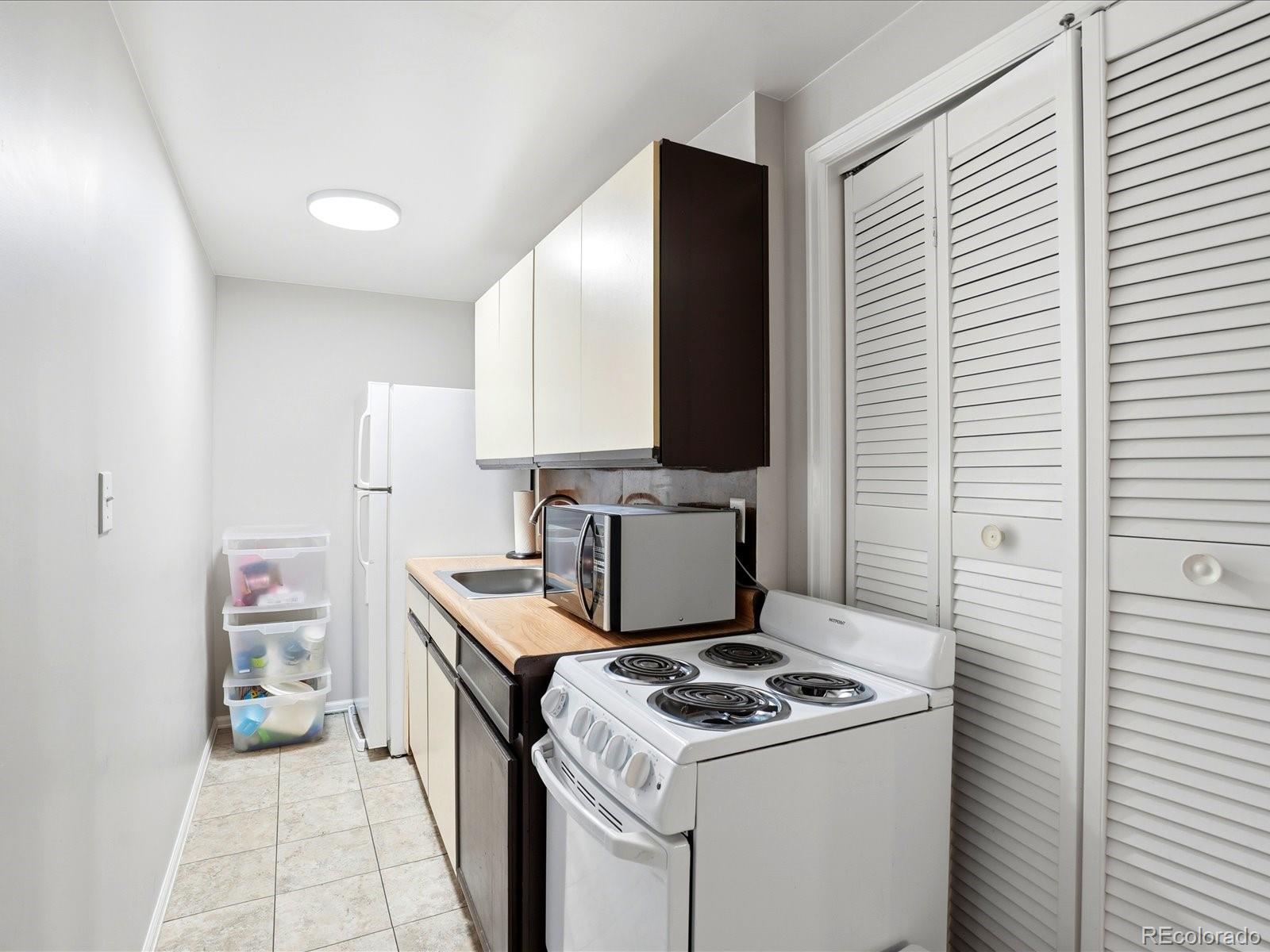 MLS Image #31 for 11972 e louisiana avenue,aurora, Colorado