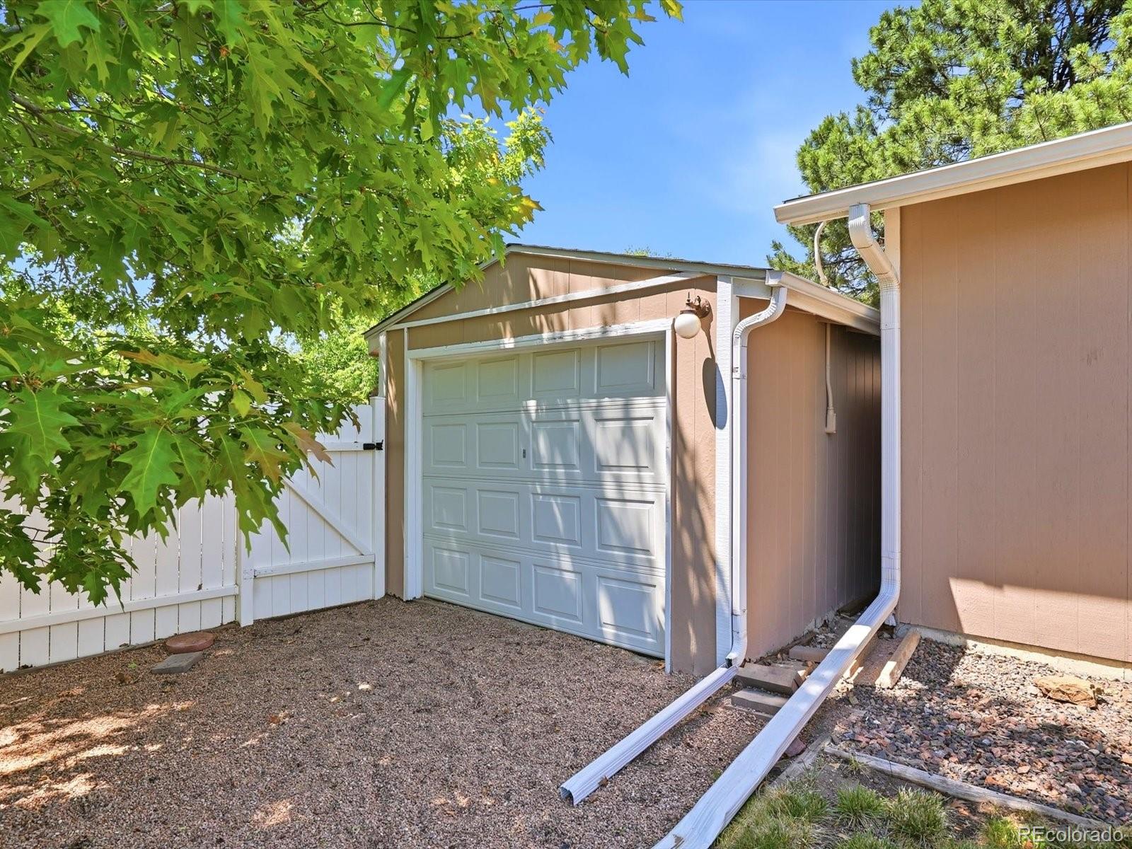 MLS Image #38 for 11972 e louisiana avenue,aurora, Colorado