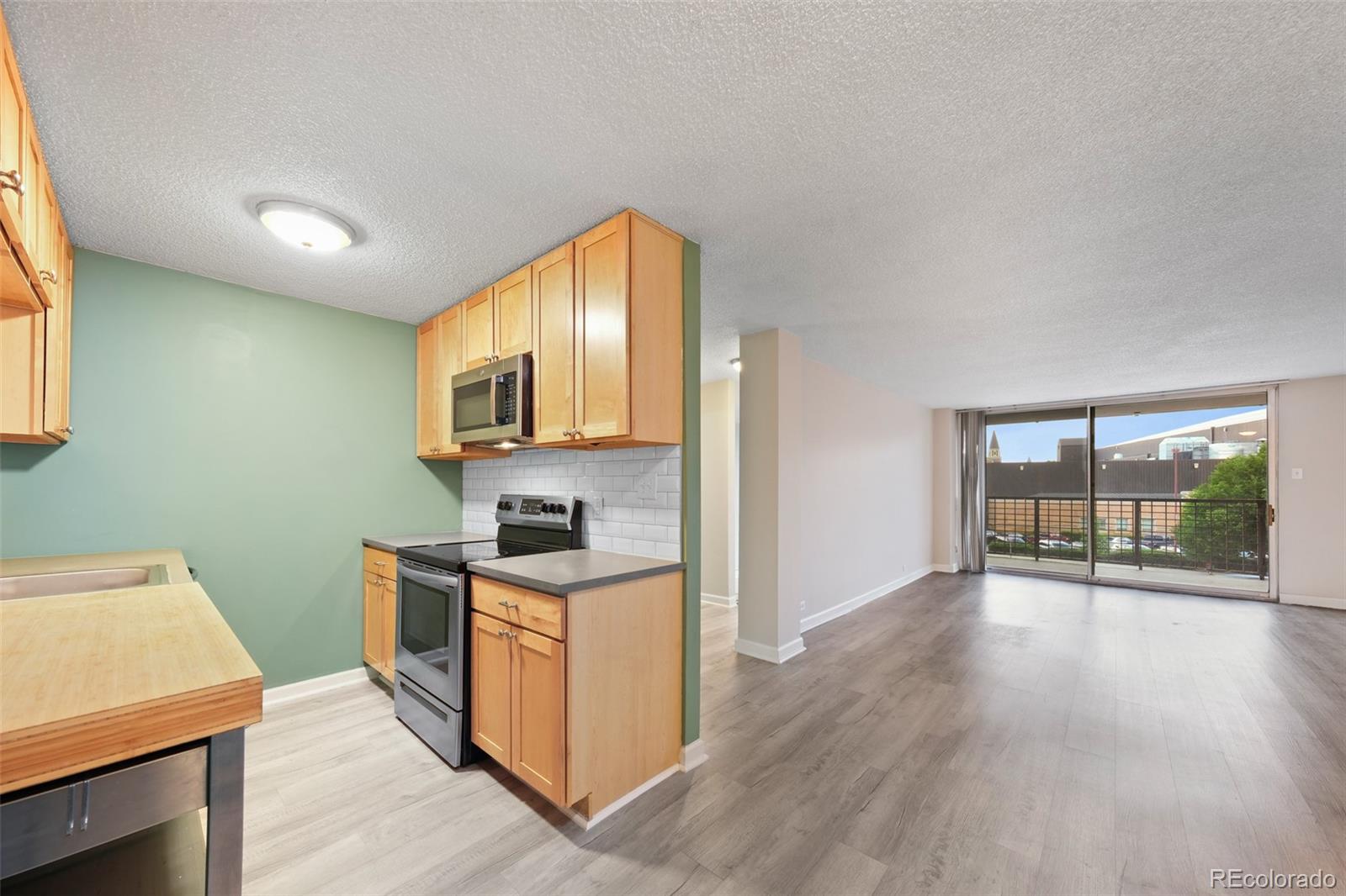 MLS Image #11 for 2225  buchtel boulevard,denver, Colorado