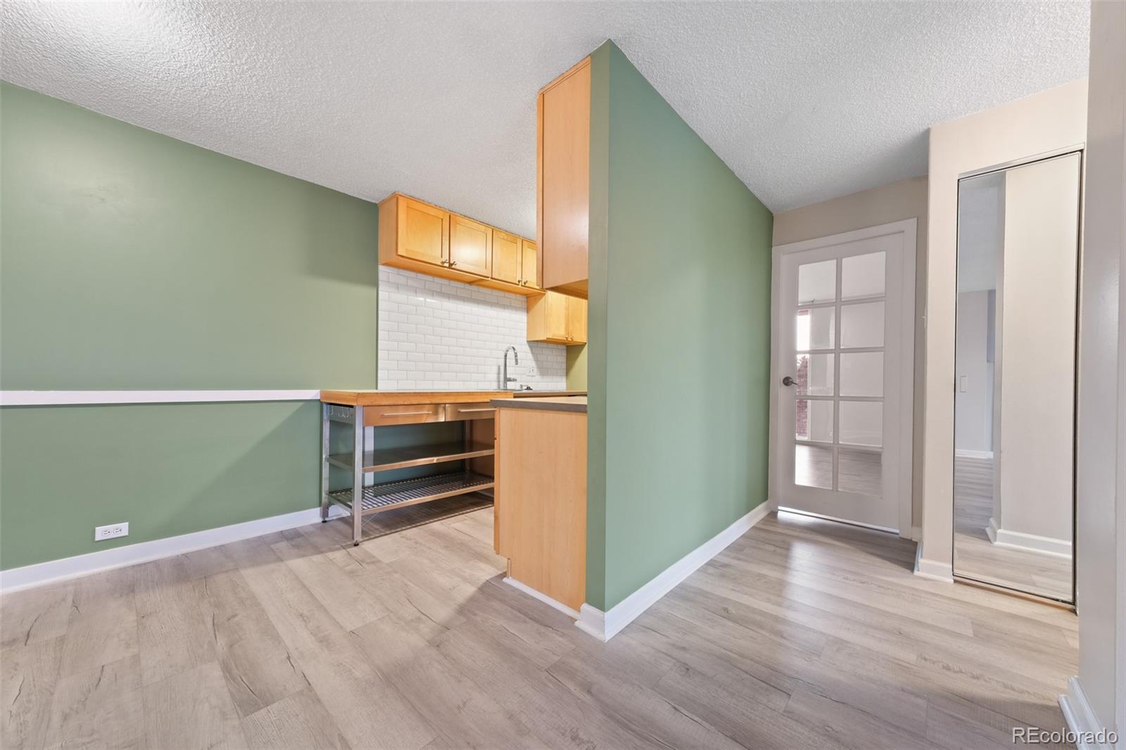 MLS Image #13 for 2225  buchtel boulevard,denver, Colorado