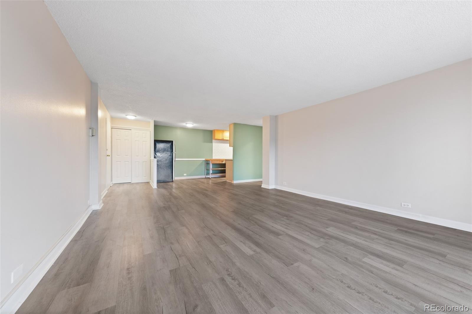 MLS Image #14 for 2225  buchtel boulevard,denver, Colorado