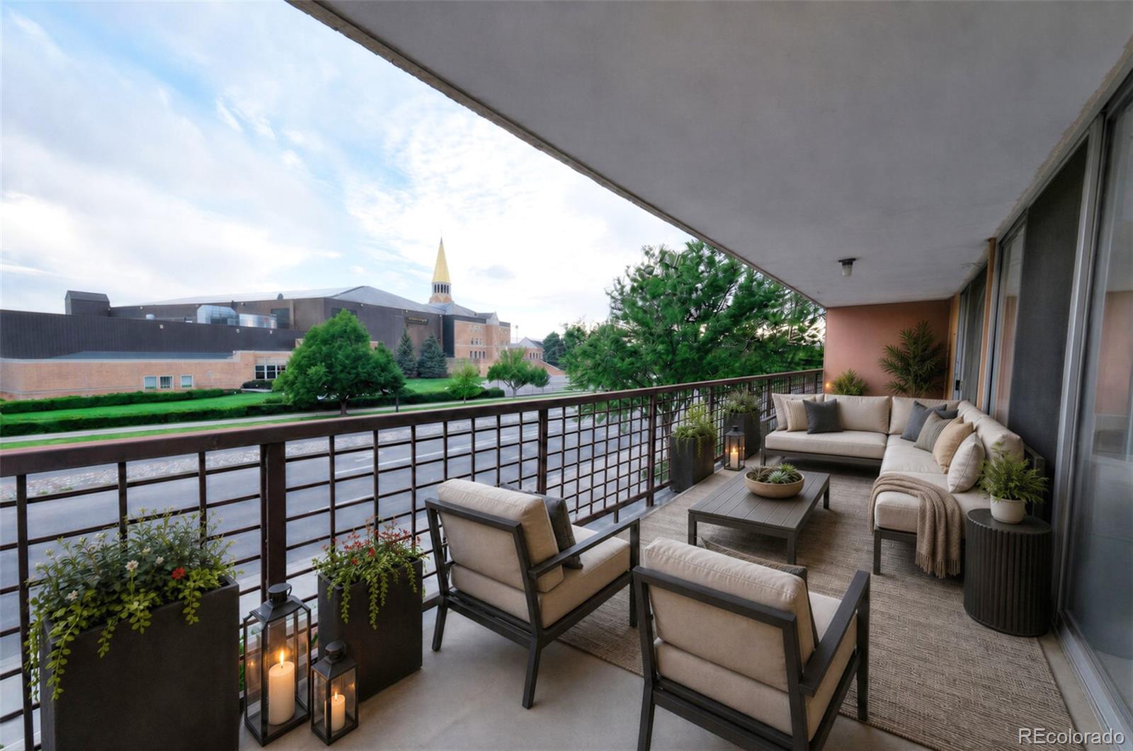 MLS Image #16 for 2225  buchtel boulevard,denver, Colorado