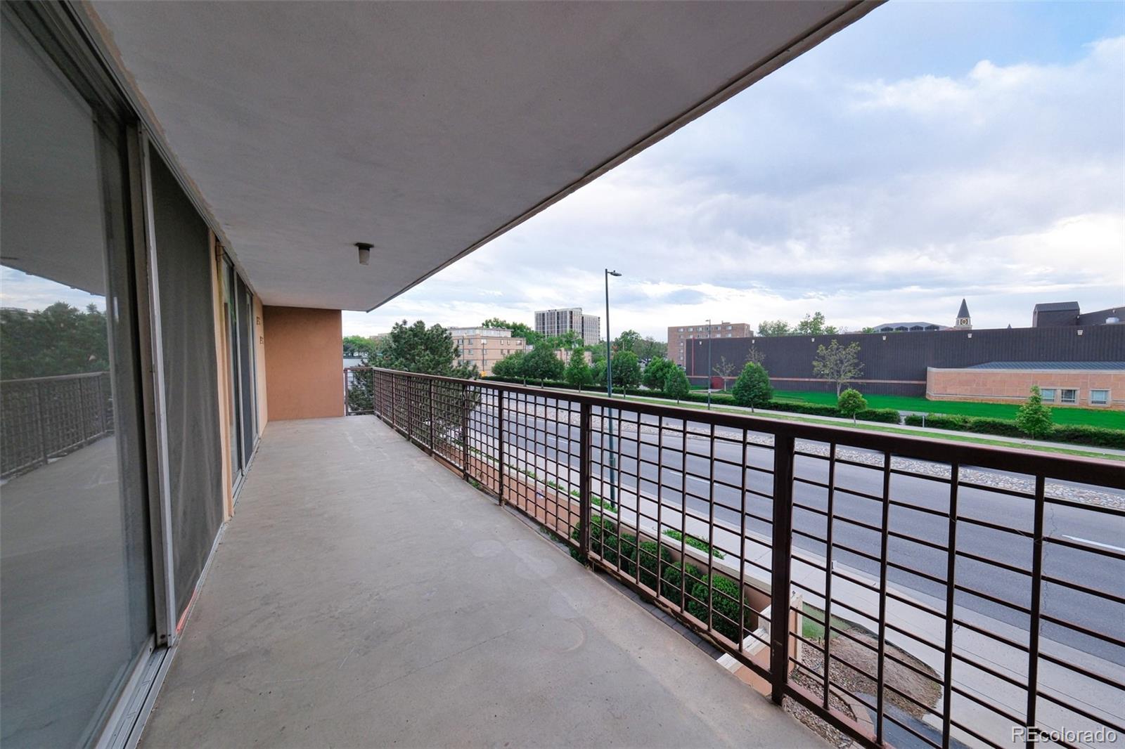 MLS Image #17 for 2225  buchtel boulevard,denver, Colorado
