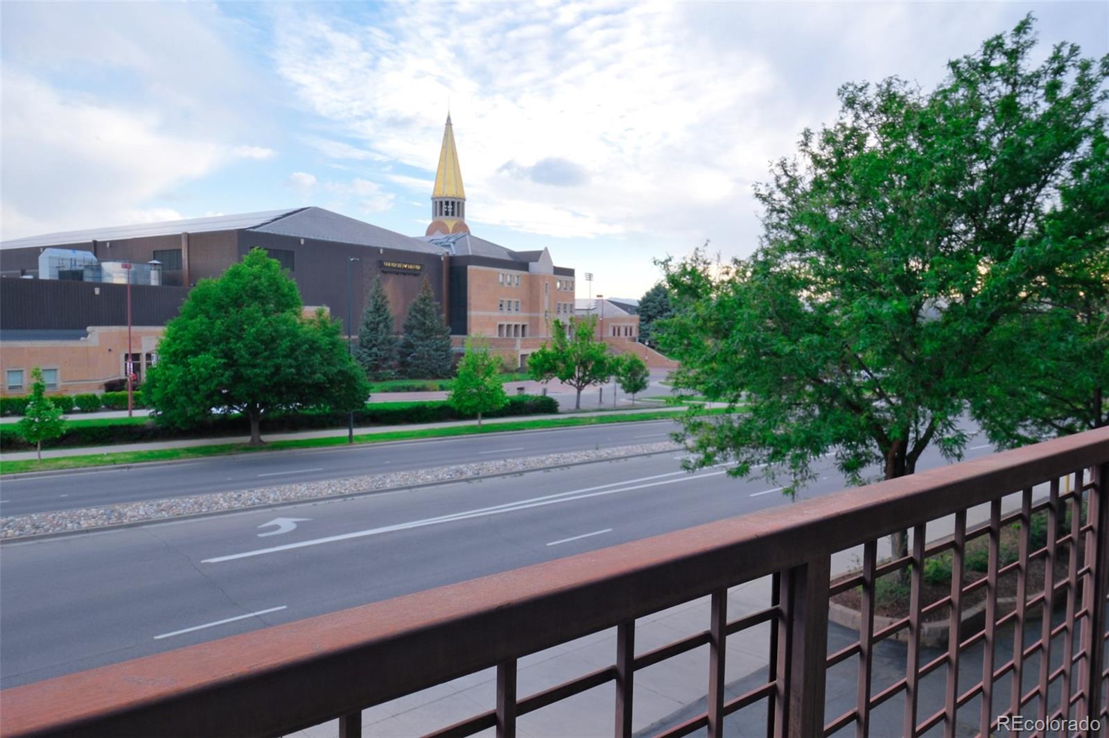 MLS Image #18 for 2225  buchtel boulevard,denver, Colorado
