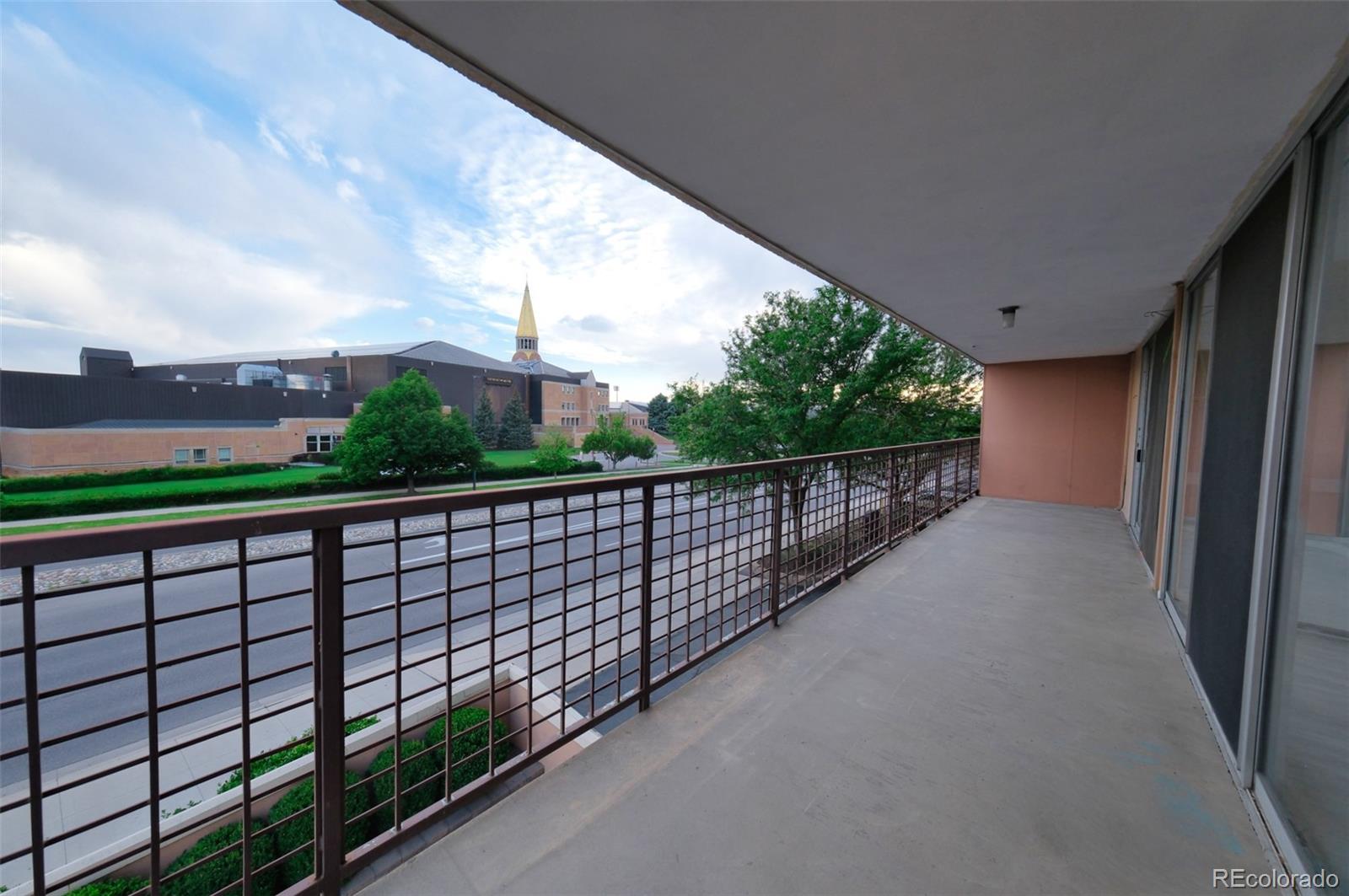 MLS Image #19 for 2225  buchtel boulevard,denver, Colorado