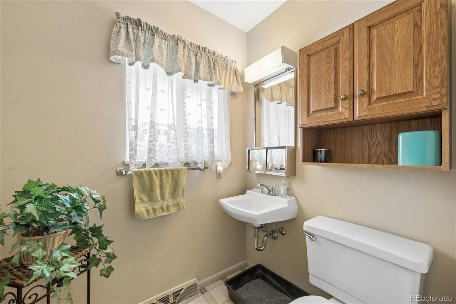 MLS Image #13 for 2637 s salida street,aurora, Colorado