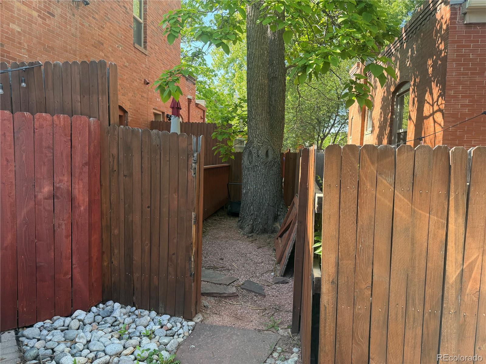MLS Image #38 for 595 s pearl street,denver, Colorado