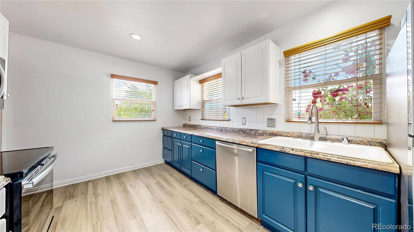 MLS Image #11 for 3290 s elati street,englewood, Colorado