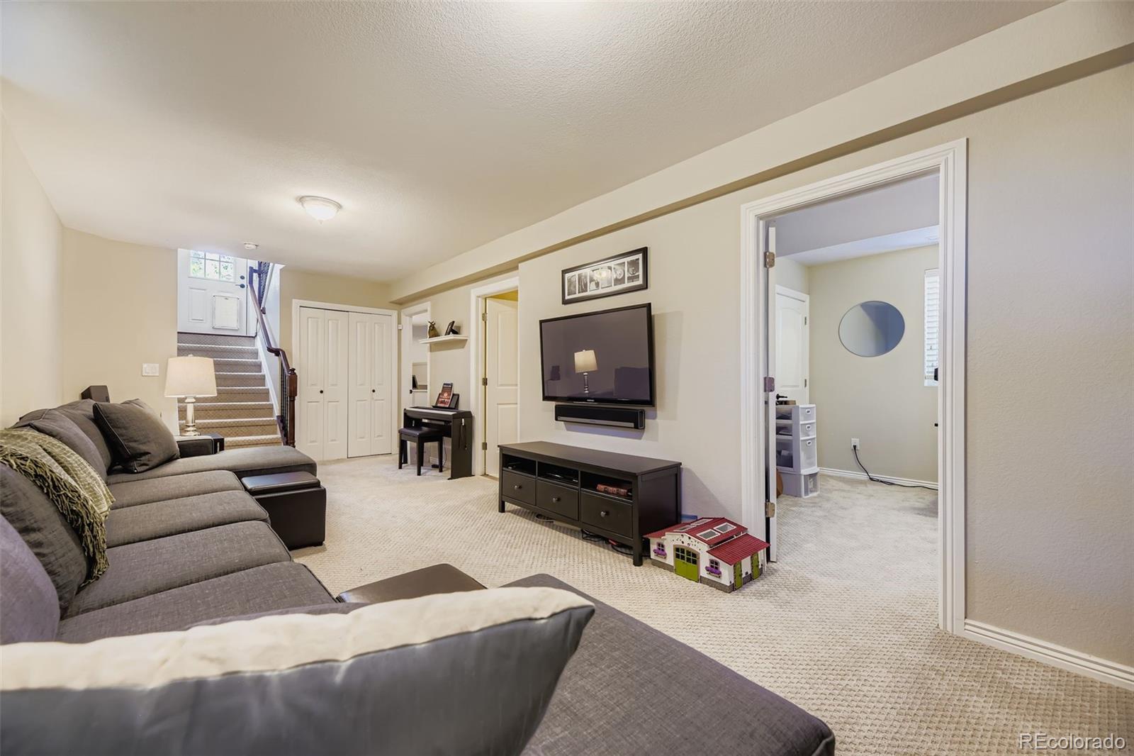 MLS Image #19 for 801 s krameria street,denver, Colorado