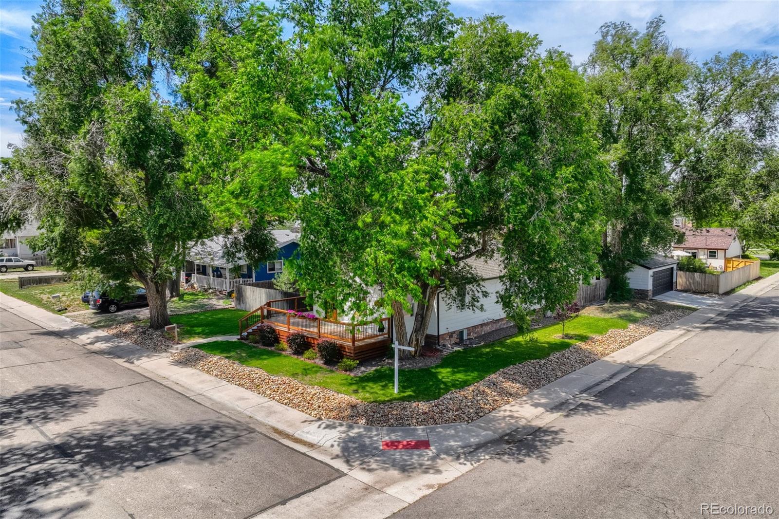 MLS Image #3 for 801 s krameria street,denver, Colorado