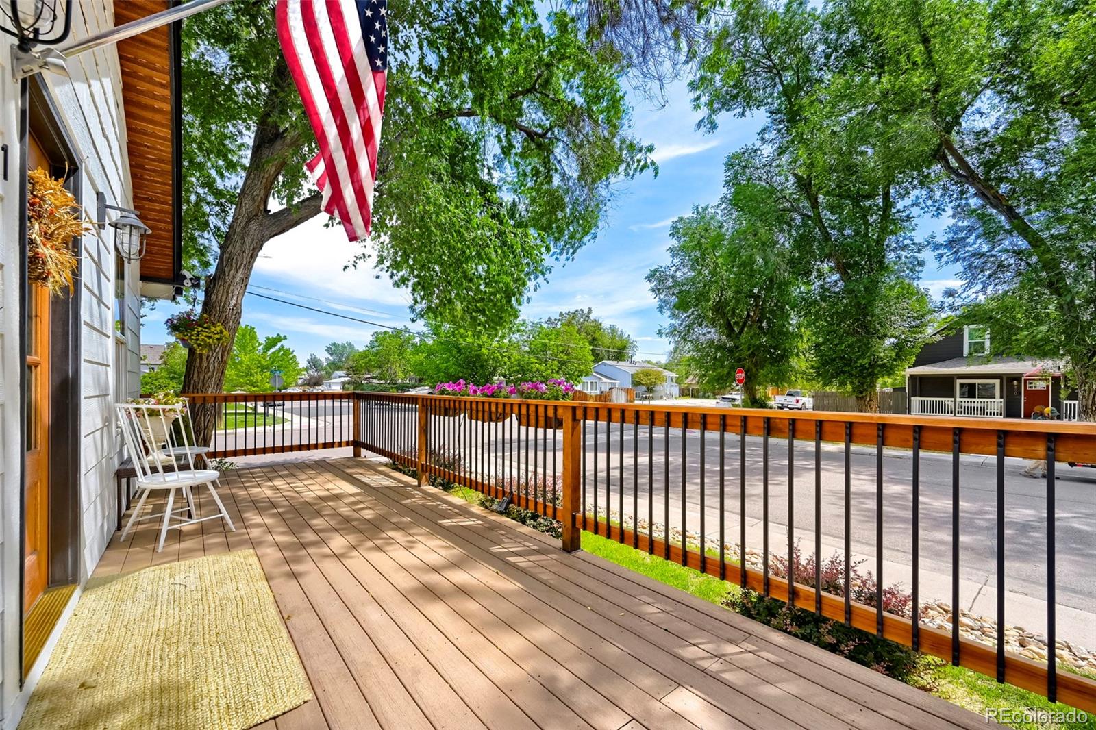 MLS Image #6 for 801 s krameria street,denver, Colorado