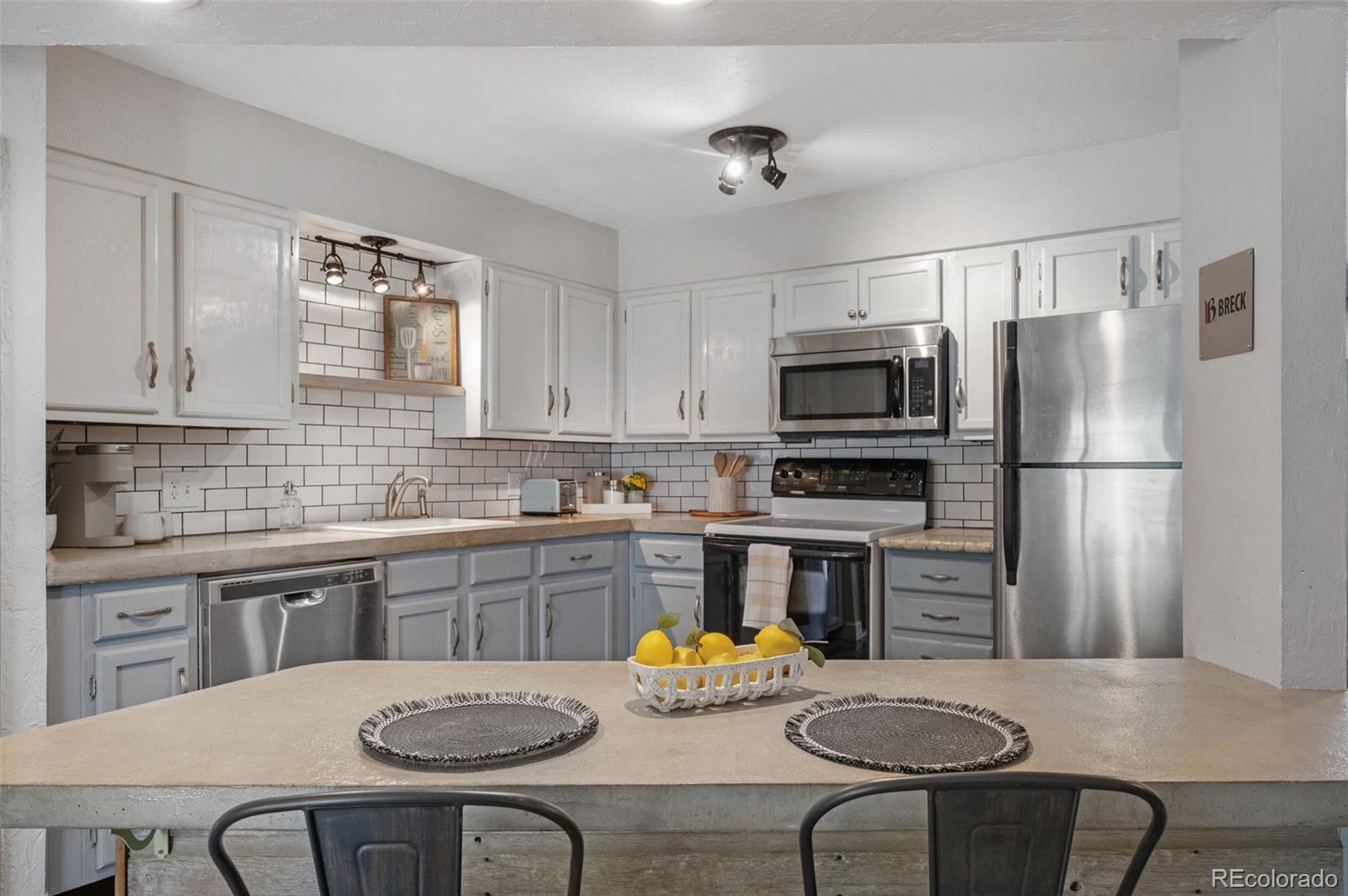 MLS Image #12 for 550 s french street 112,breckenridge, Colorado