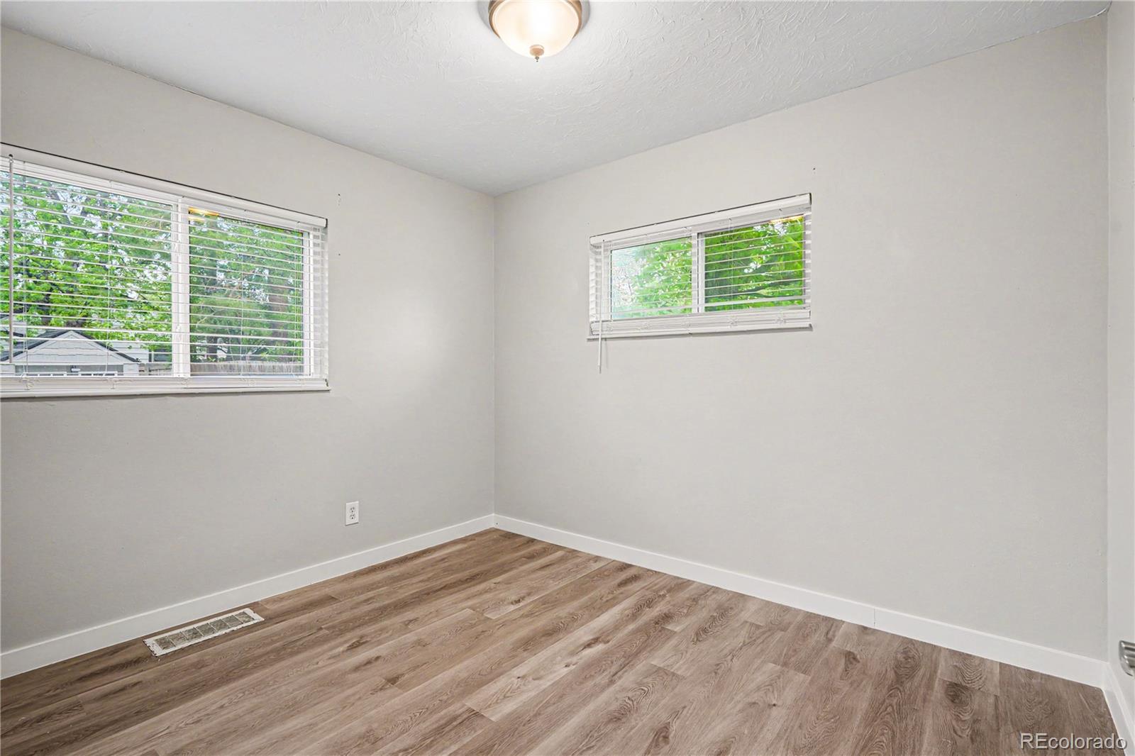 MLS Image #18 for 3400 s holly street,denver, Colorado