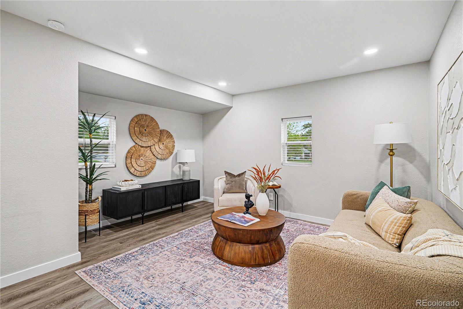MLS Image #4 for 3400 s holly street,denver, Colorado