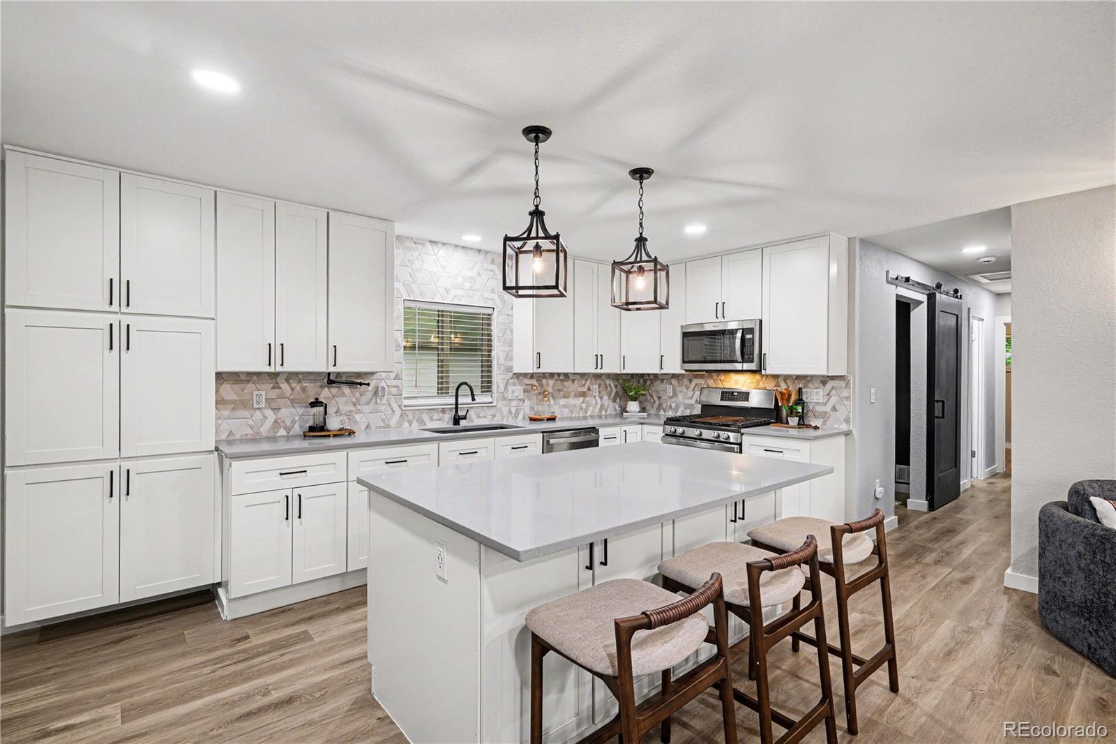 MLS Image #6 for 3400 s holly street,denver, Colorado