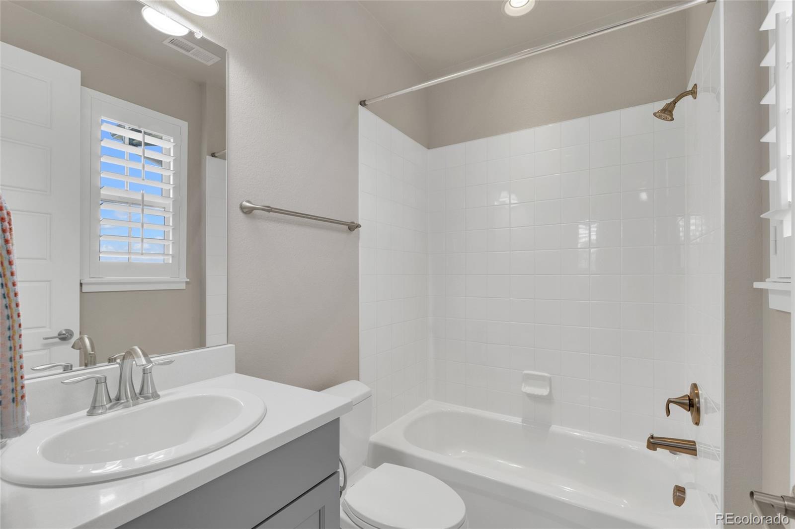 MLS Image #33 for 10401  maplebrook way,highlands ranch, Colorado