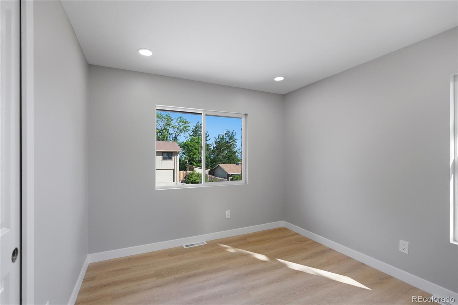 MLS Image #9 for 12463 w maryland drive,lakewood, Colorado