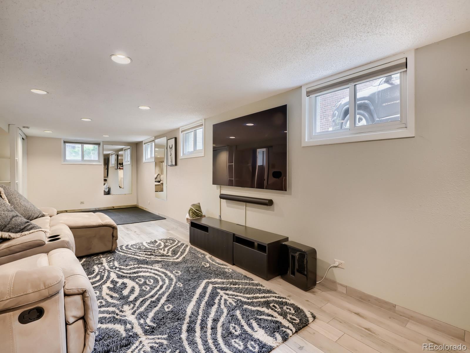 MLS Image #19 for 2805 n raleigh street,denver, Colorado