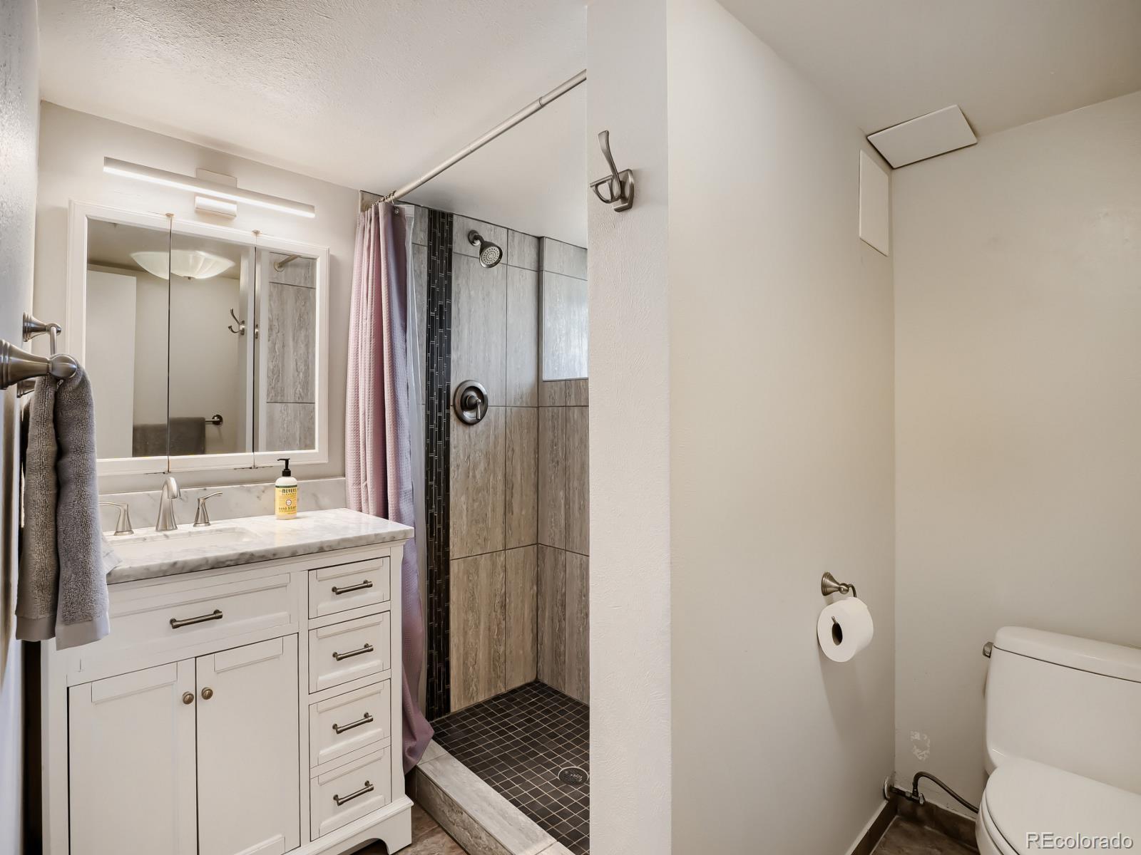 MLS Image #20 for 2805 n raleigh street,denver, Colorado