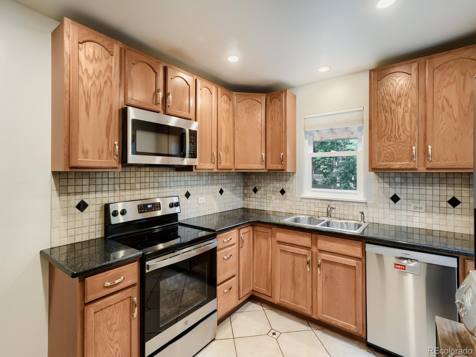 MLS Image #6 for 2805 n raleigh street,denver, Colorado