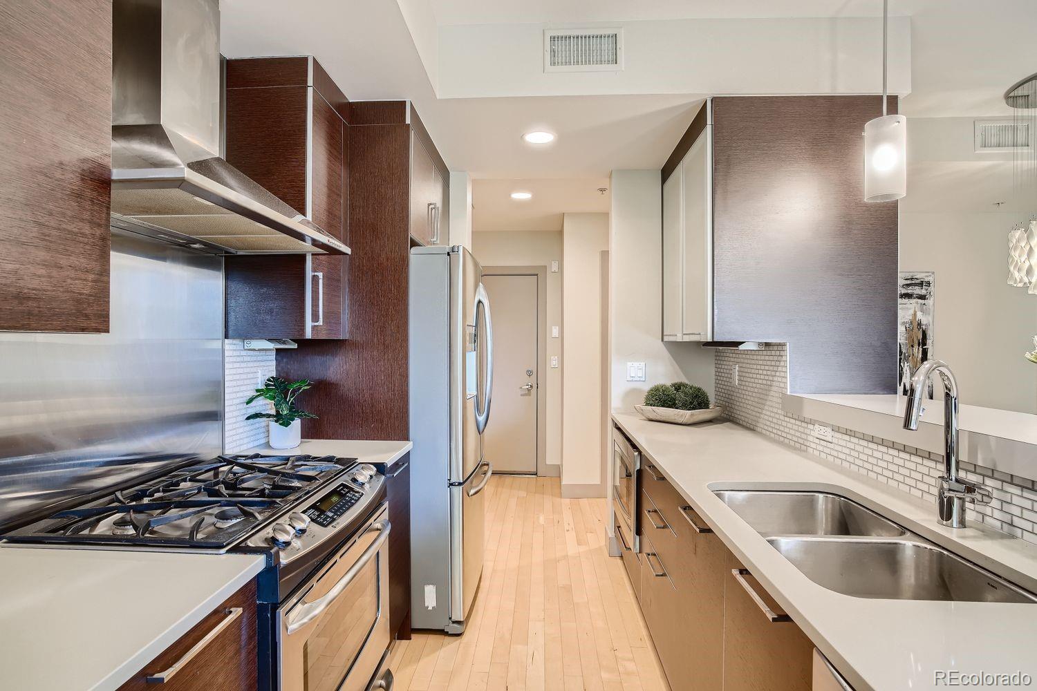 MLS Image #6 for 3420 w 32nd avenue 201,denver, Colorado
