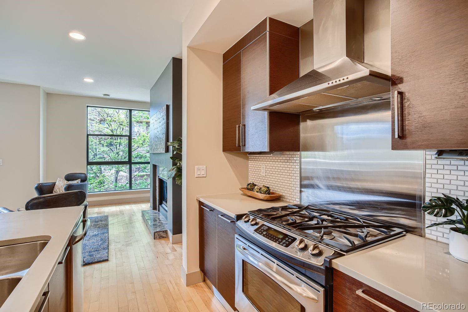 MLS Image #7 for 3420 w 32nd avenue 201,denver, Colorado