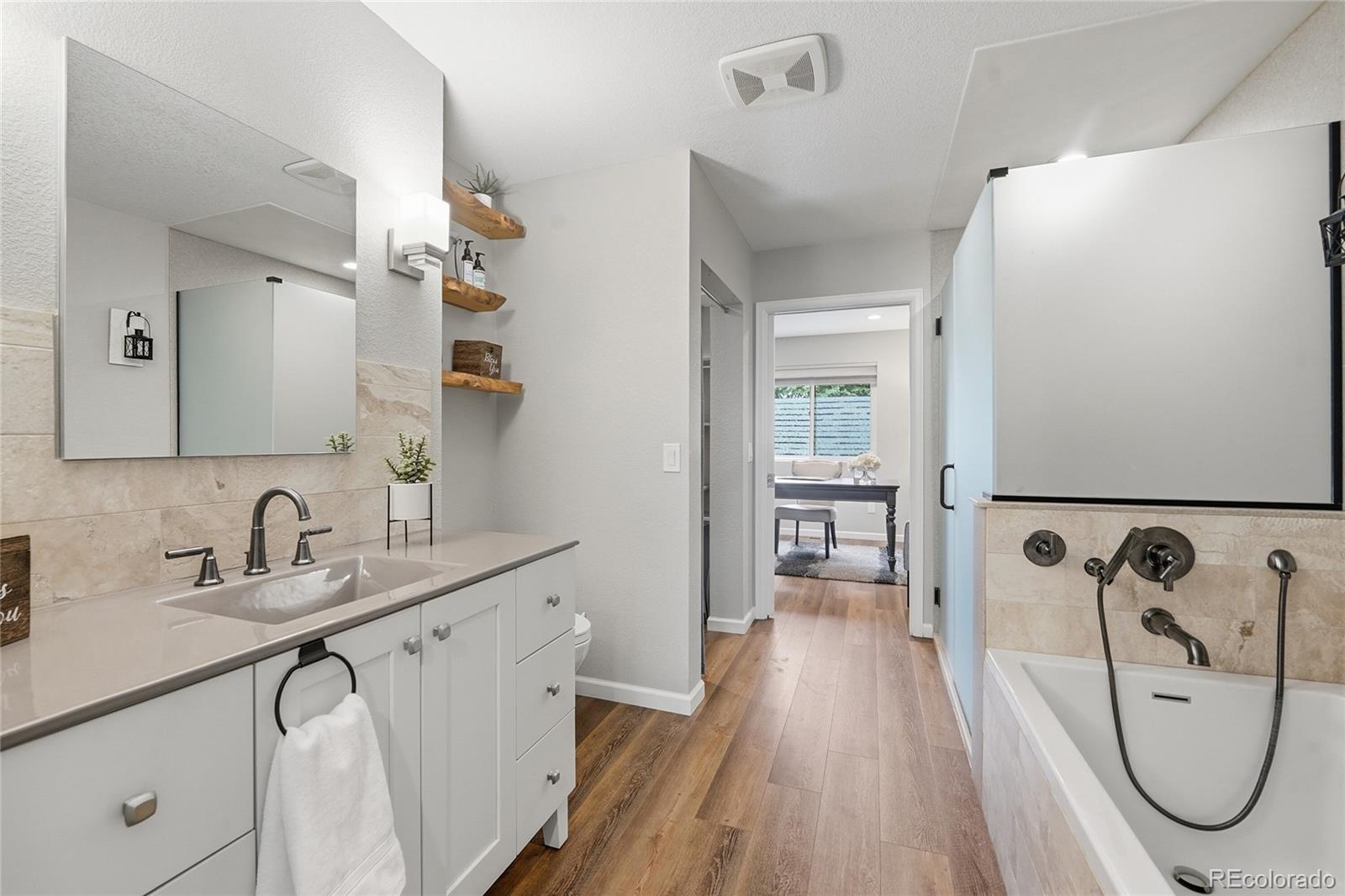 MLS Image #4 for 3148 e long circle,centennial, Colorado