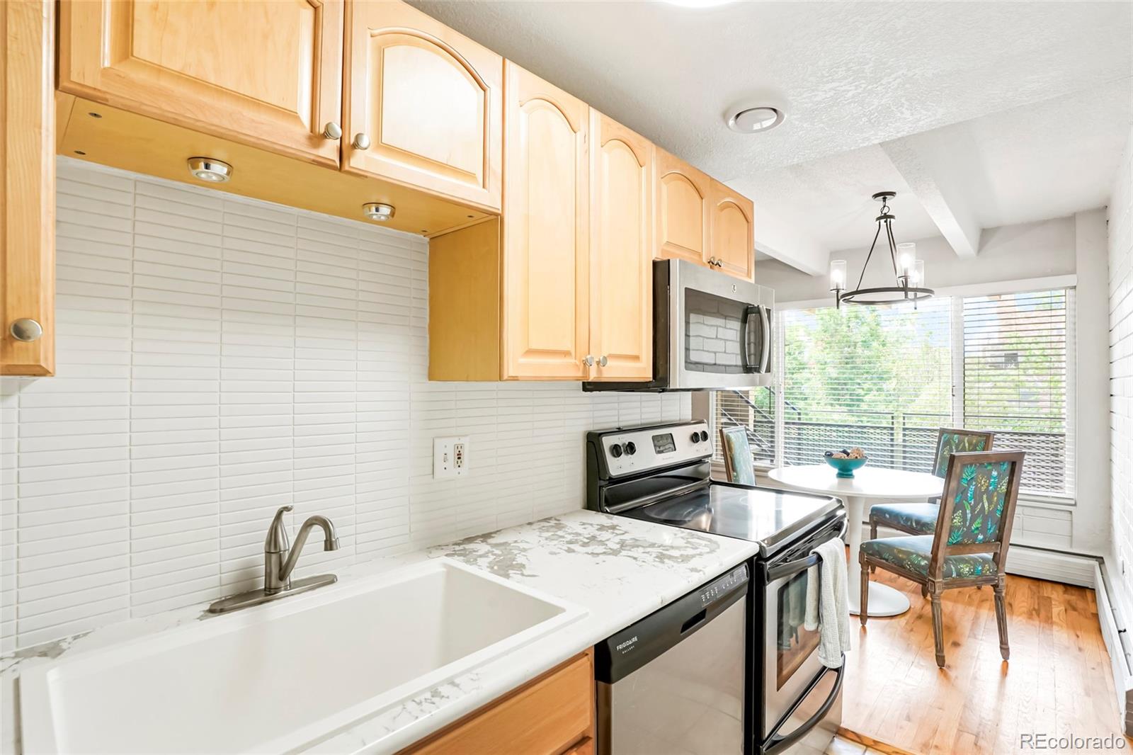 MLS Image #8 for 250 n pearl  206,denver, Colorado