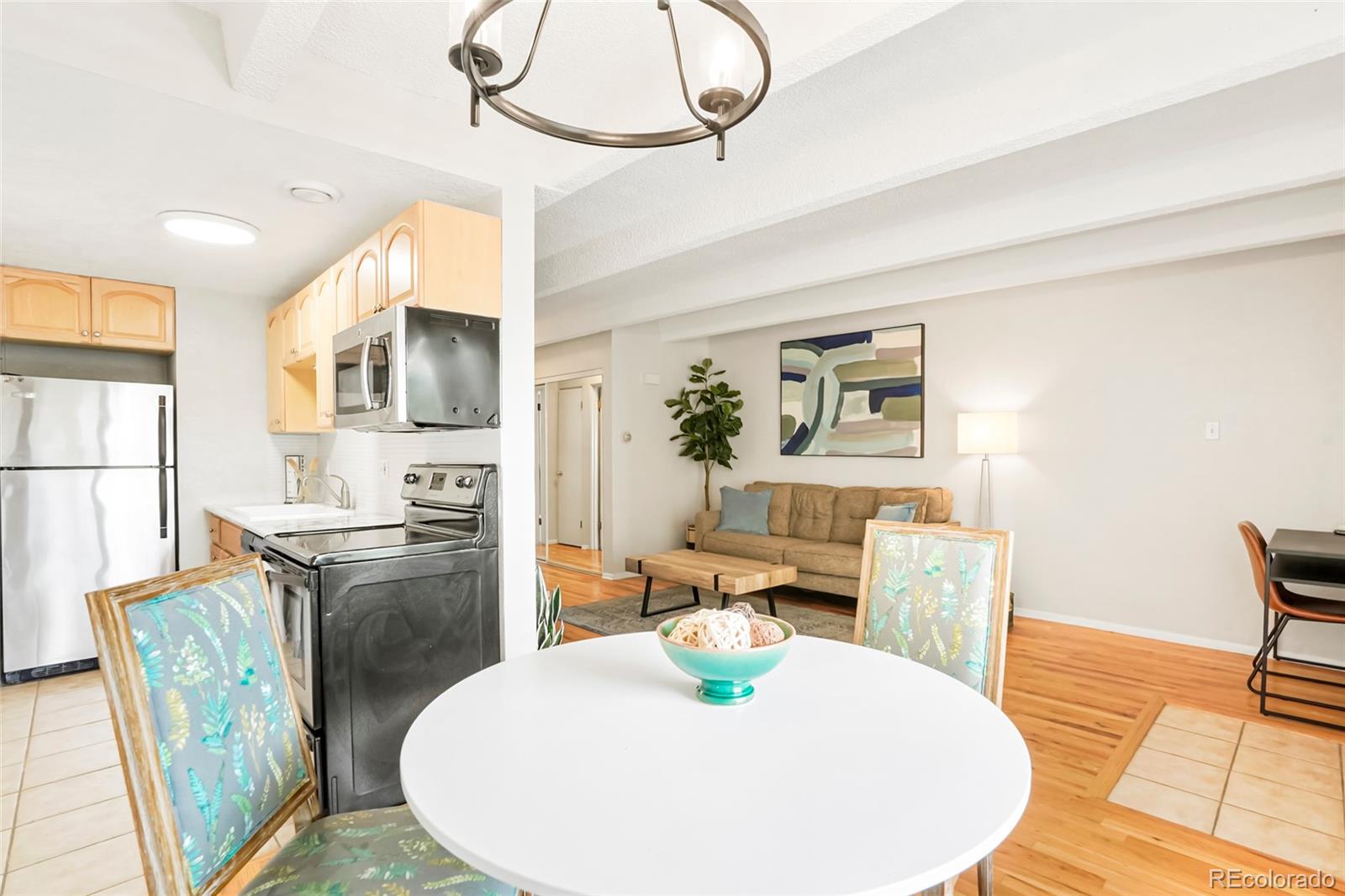 MLS Image #9 for 250 n pearl  206,denver, Colorado