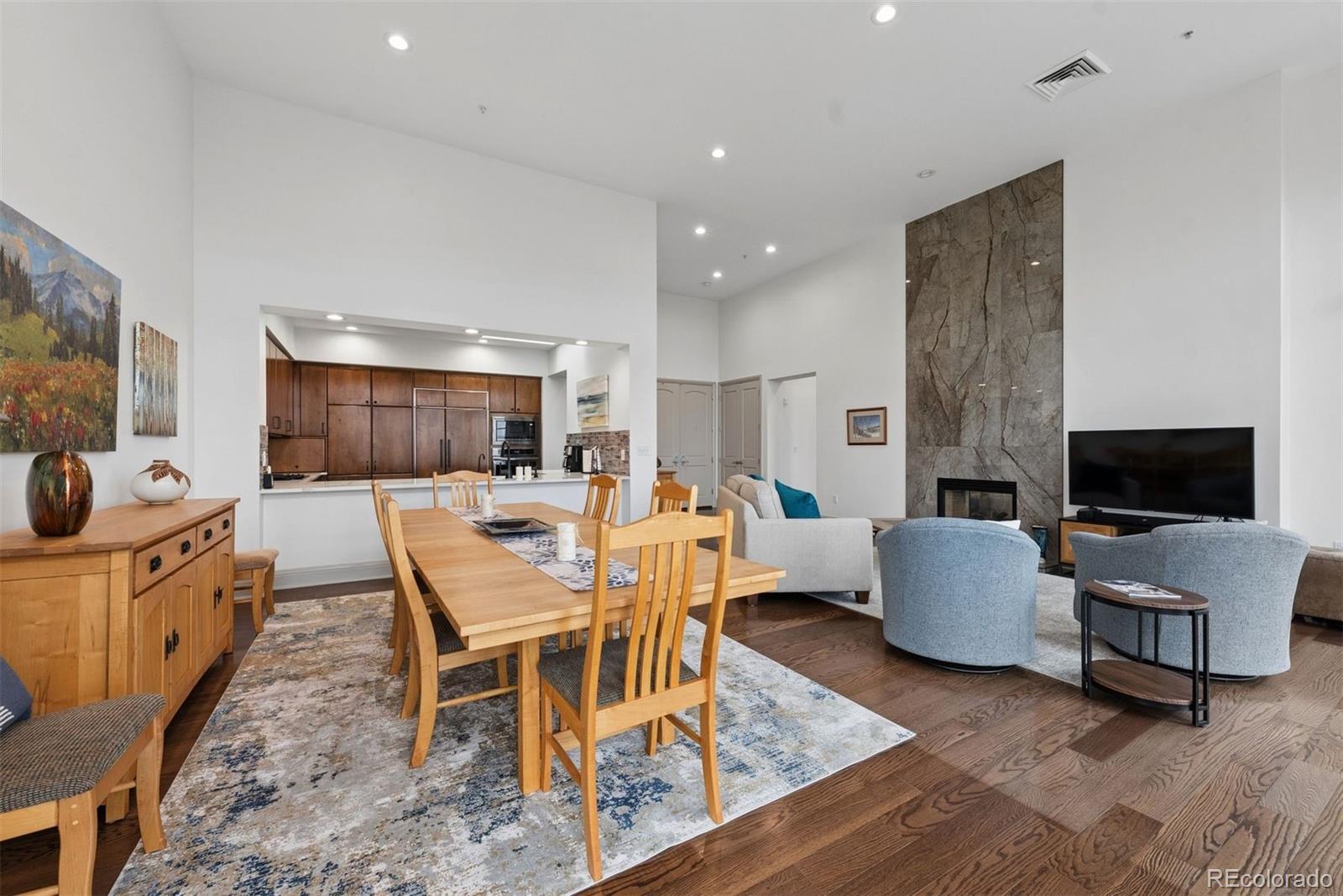 MLS Image #10 for 2500 e cherry creek south drive,denver, Colorado
