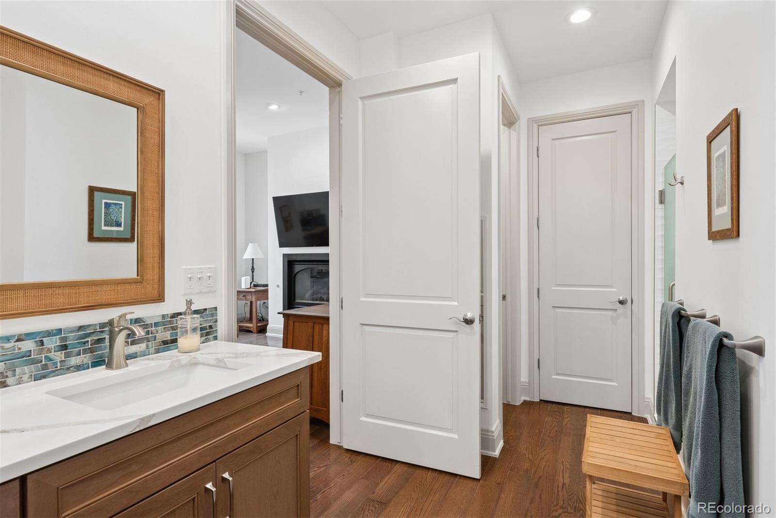 MLS Image #23 for 2500 e cherry creek south drive,denver, Colorado