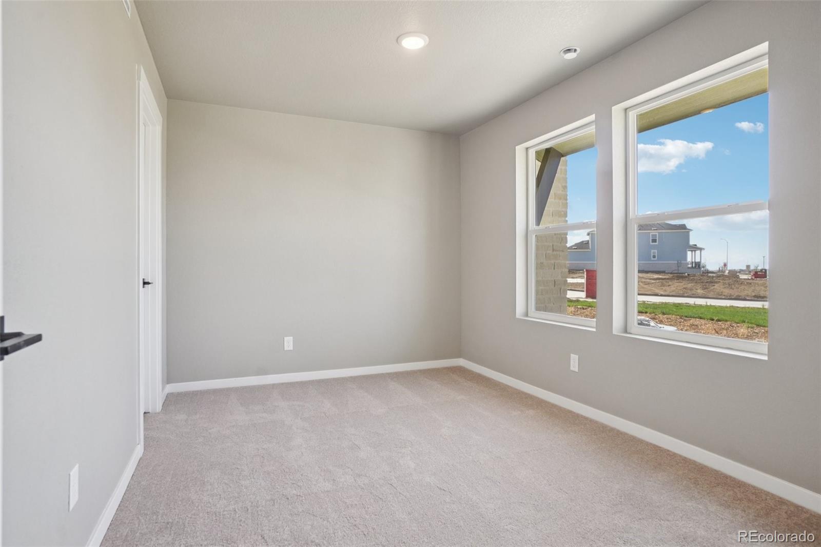MLS Image #15 for 24121 e 54th place,aurora, Colorado